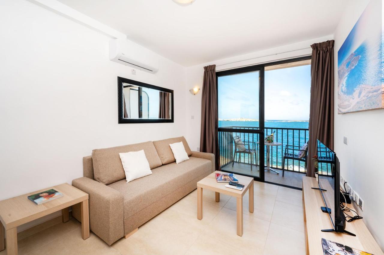 Islet Promenade Seafront Family Apartment With 2 Balconies By Getawaysmalta St. Paul's Bay Exteriér fotografie