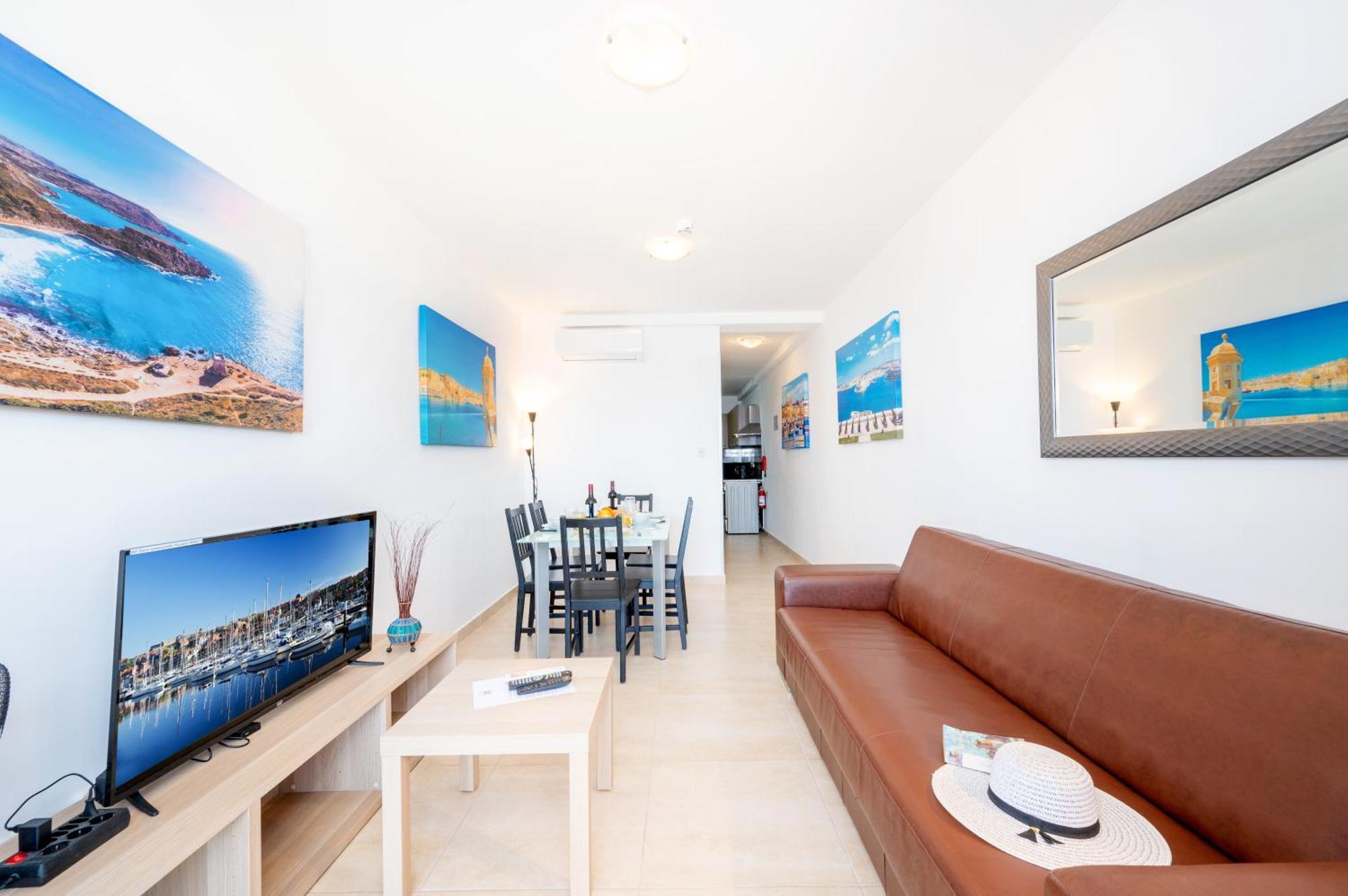 Islet Promenade Seafront Family Apartment With 2 Balconies By Getawaysmalta St. Paul's Bay Exteriér fotografie