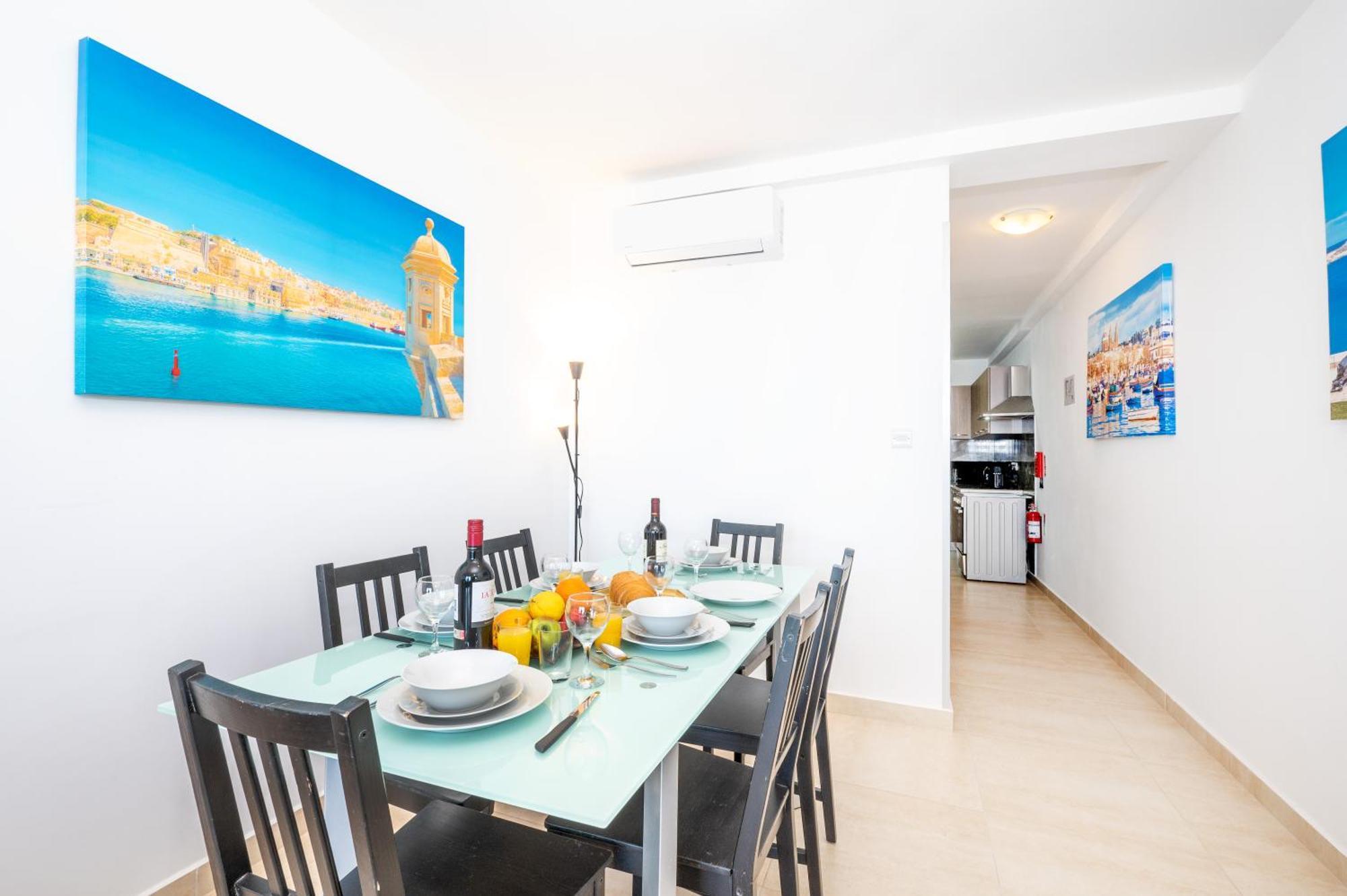 Islet Promenade Seafront Family Apartment With 2 Balconies By Getawaysmalta St. Paul's Bay Exteriér fotografie